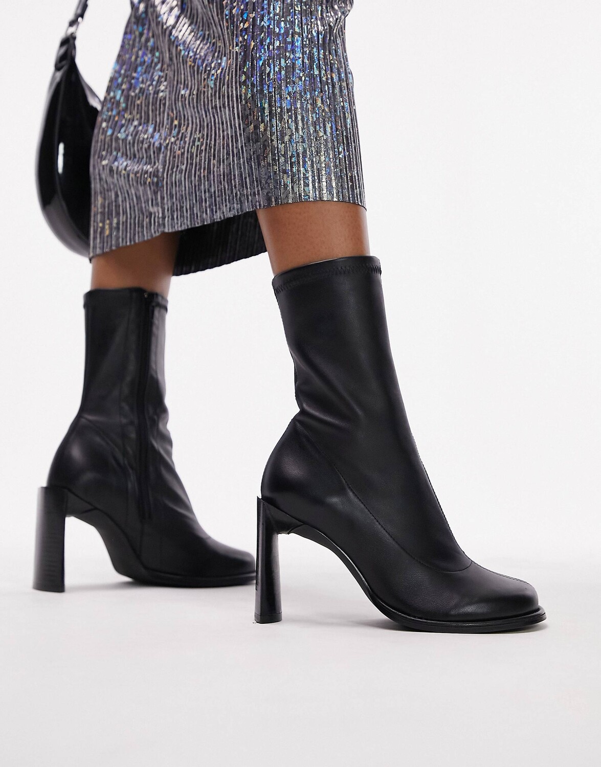 Черные кожаные ботинки премиум-класса на каблуке с круглым носком Topshop Bowie, Черный
Черные кожаные ботинки премиум-класса на каблуке с круглым носком Topshop Bowie, Черный
