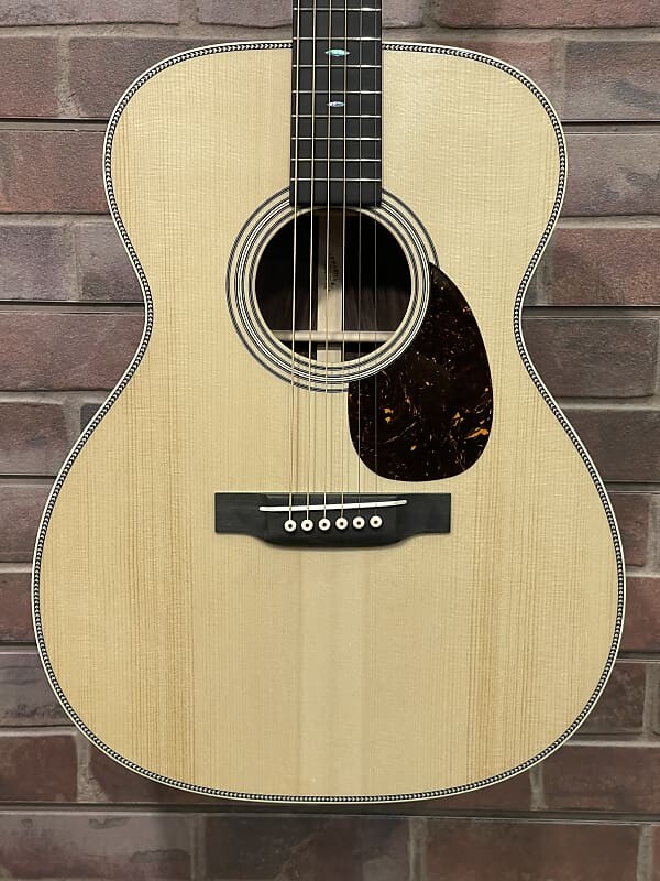 Акустическая гитара Martin 000-28 Custom Shop Adirondack Wild Grain East Indian Rosewood
Акустическая гитара Martin 000-28 Custom Shop Adirondack Wild Grain East Indian Rosewood