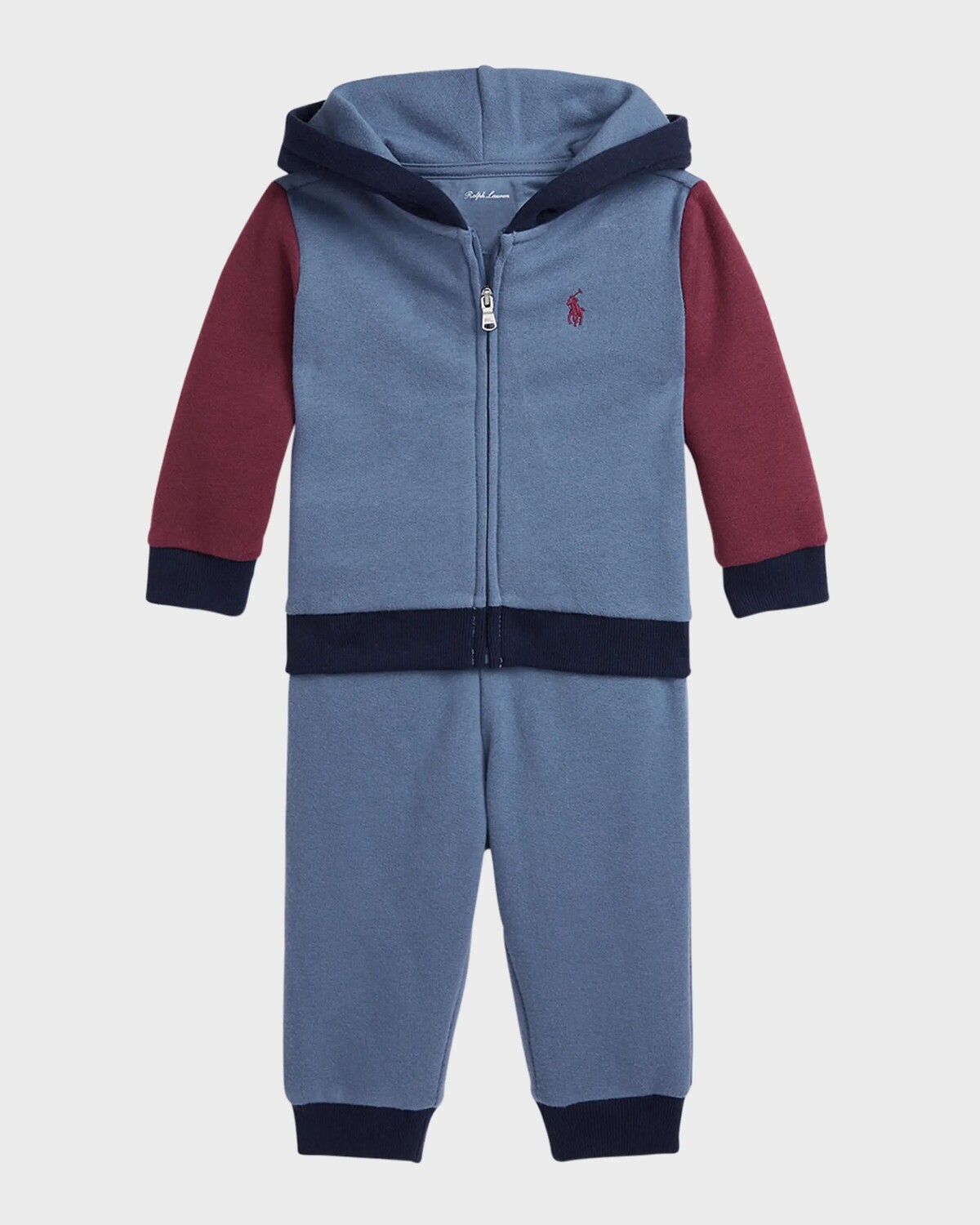 Двухцветный спортивный костюм для мальчика, размер 3–24 м Ralph Lauren Childrenswear, цвет Capri Blue Multiaubergine Pp
Двухцветный спортивный костюм для мальчика, размер 3–24 м Ralph Lauren Childrenswear, цвет Capri Blue Multiaubergine Pp
