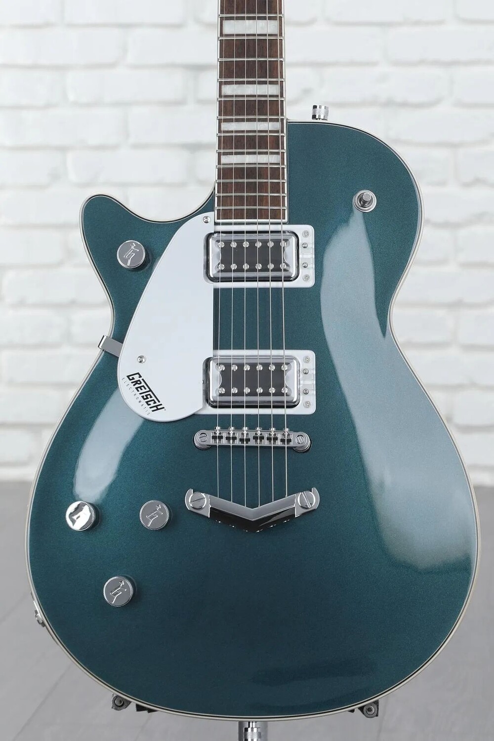 Электрогитара Gretsch G5220 Electromatic Jet BT для левшей — нефритовый серый металлик
Электрогитара Gretsch G5220 Electromatic Jet BT для левшей — нефритовый серый металлик