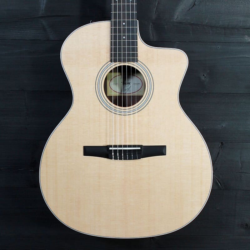 Гитара Taylor 214ce-N Nylon String Rosewood Grand Auditorium, натуральный
Гитара Taylor 214ce-N Nylon String Rosewood Grand Auditorium, натуральный