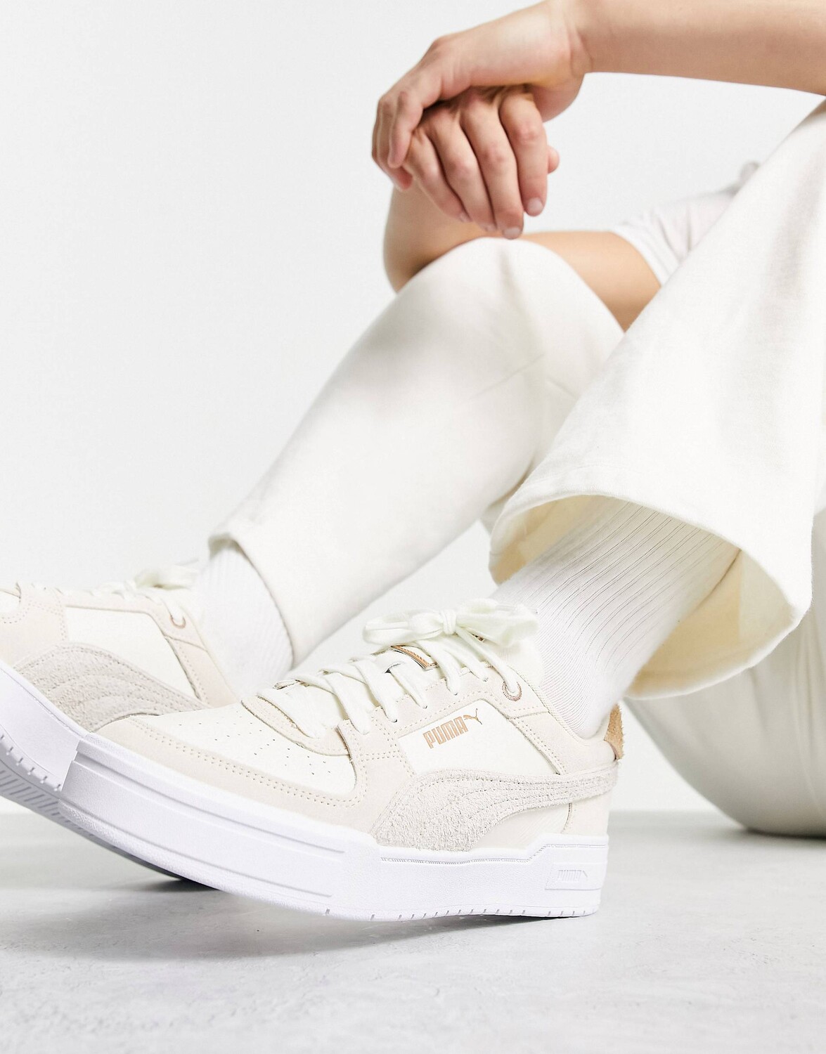Бело-коричневые замшевые кроссовки Puma CA Pro — эксклюзивно для ASOS, Коричневый
Бело-коричневые замшевые кроссовки Puma CA Pro — эксклюзивно для ASOS, Коричневый