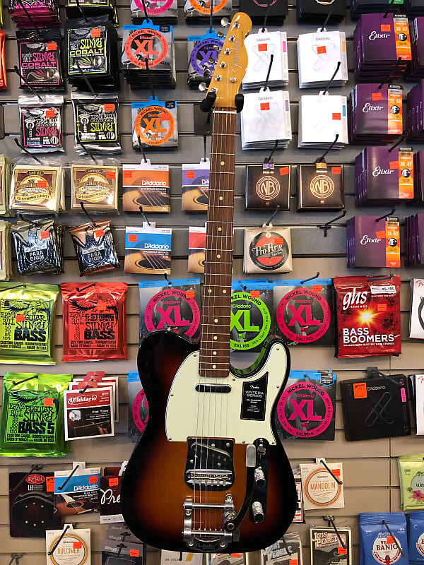 Телекастер Fender Vintera 60-х с Bigsby 2020s - 3 цвета Sunburst Vintera 60’s Telecaster with Bigsby
Телекастер Fender Vintera 60-х с Bigsby 2020s - 3 цвета Sunburst Vintera 60’s Telecaster with Bigsby
