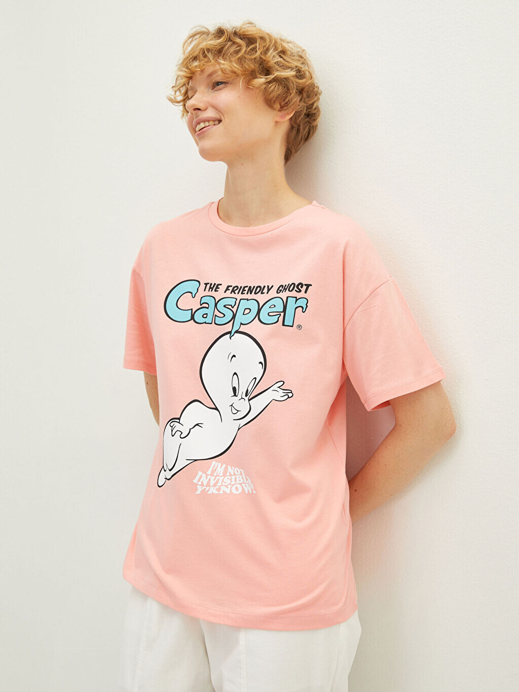 Хлопковая женская футболка с круглым вырезом и принтом Casper с коротким рукавом LCW Casual, Красный
Хлопковая женская футболка с круглым вырезом и принтом Casper с коротким рукавом LCW Casual, Красный