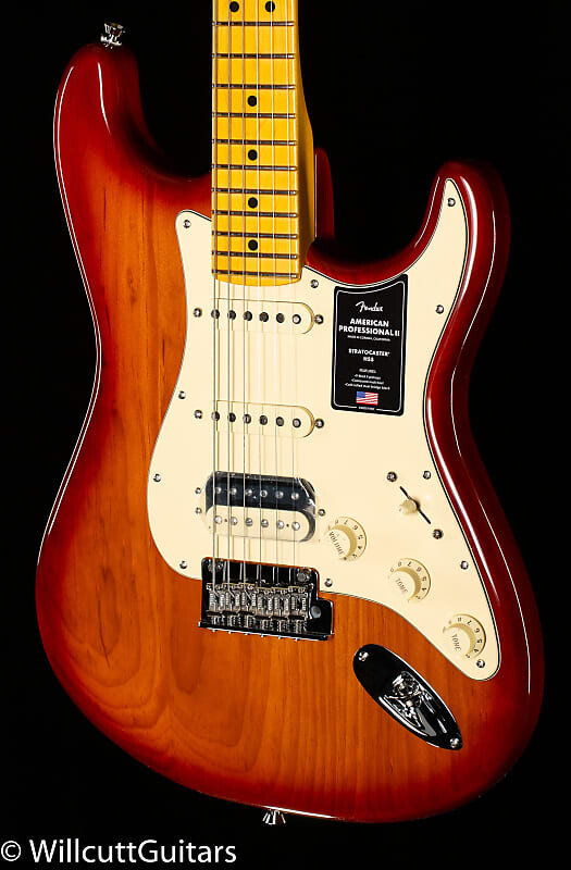 Fender American Professional II Stratocaster HSS Кленовый гриф Sienna Sunburst (705)
Fender American Professional II Stratocaster HSS Кленовый гриф Sienna Sunburst (705)