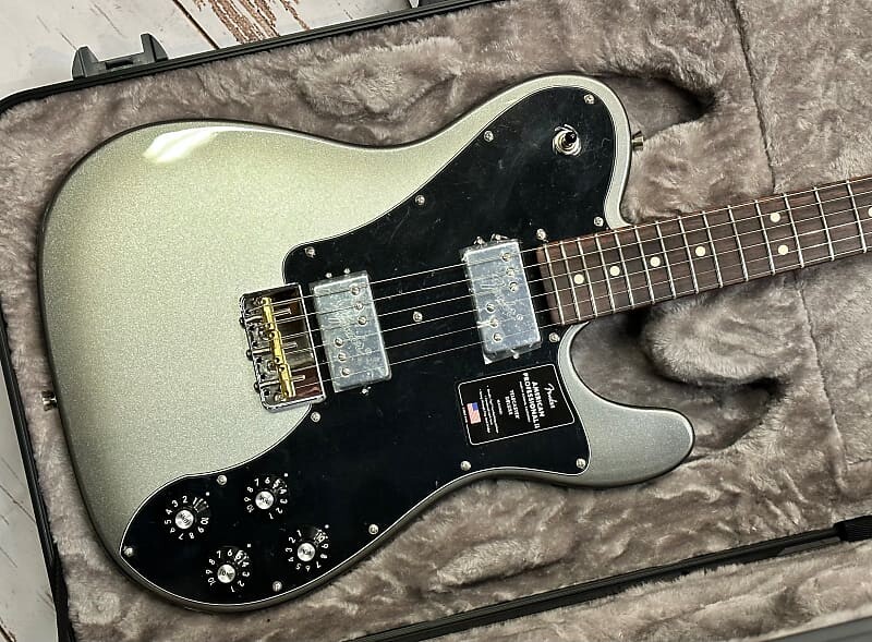 Fender American Professional II Telecaster Deluxe RW 2022 New Unplayed Auth Dlr 7lbs 14oz #181 American Professional II Telecaster Deluxe with Maple Fretboard
Fender American Professional II Telecaster Deluxe RW 2022 New Unplayed Auth Dlr 7lbs 14oz #181 American Professional II Telecaster Deluxe with Maple Fretboard