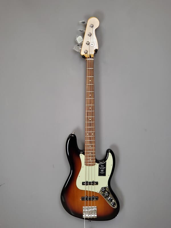 Fender Player Plus Jazz Bass с грифом Pau Ferro 2021, 3 цвета Sunburst Player Plus Jazz Bass with Pau Ferro Fretboard
Fender Player Plus Jazz Bass с грифом Pau Ferro 2021, 3 цвета Sunburst Player Plus Jazz Bass with Pau Ferro Fretboard