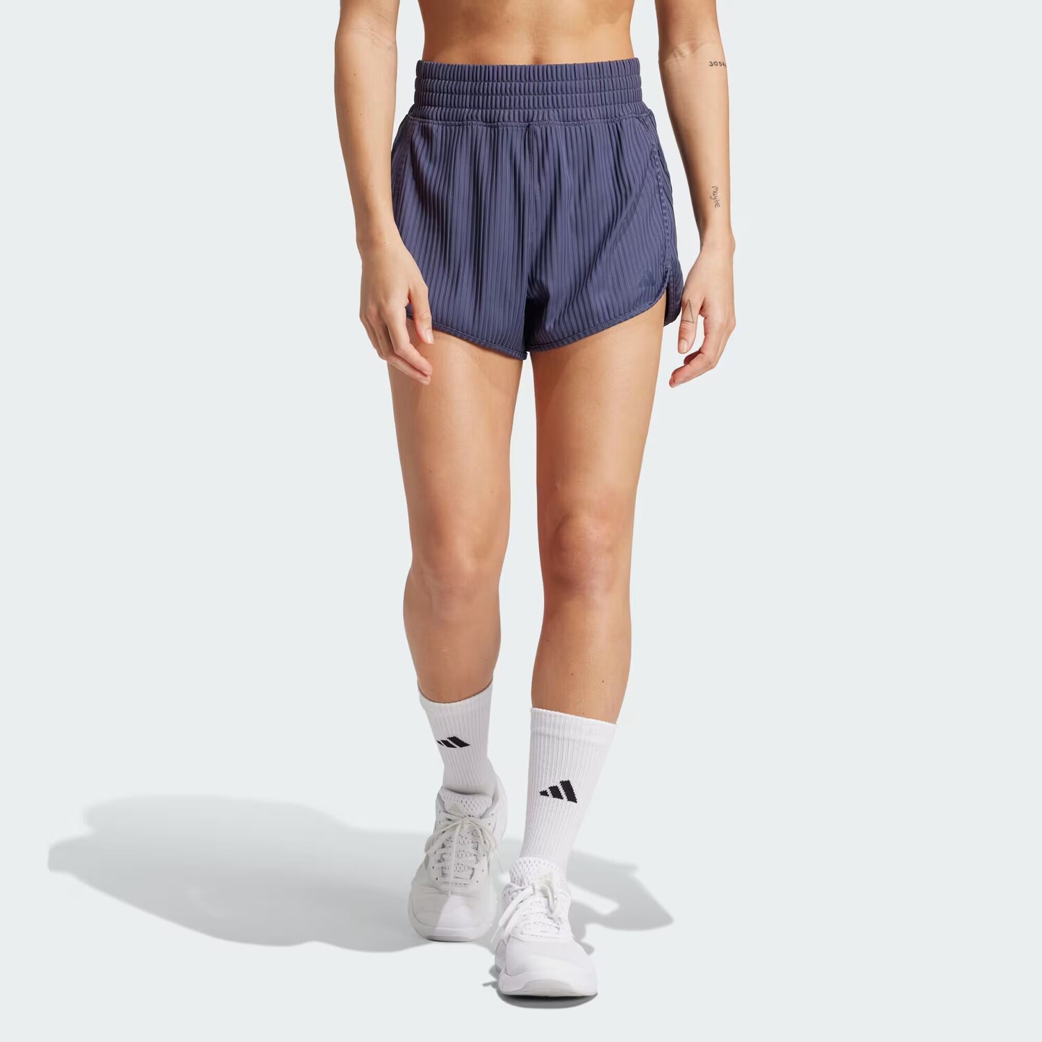 Шорты в тон с 3 полосками Pacer All Gym Seasonal в рубчик с высокой посадкой Adidas, цвет Shadow Navy
Шорты в тон с 3 полосками Pacer All Gym Seasonal в рубчик с высокой посадкой Adidas, цвет Shadow Navy