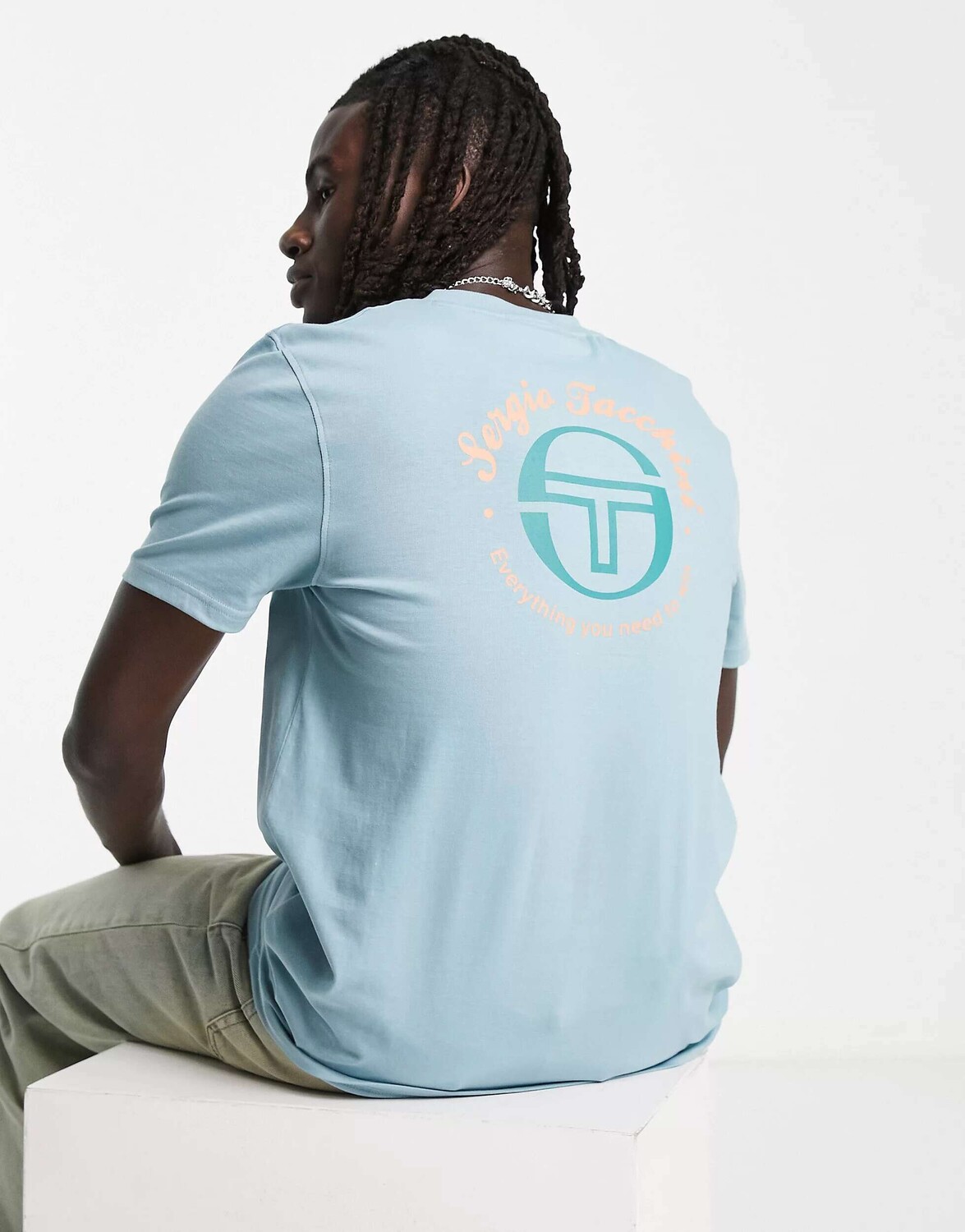 Синяя футболка с принтом на спине Sergio Tacchini «все, что вам нужно для победы»для ASOS, Синий
Синяя футболка с принтом на спине Sergio Tacchini «все, что вам нужно для победы»для ASOS, Синий