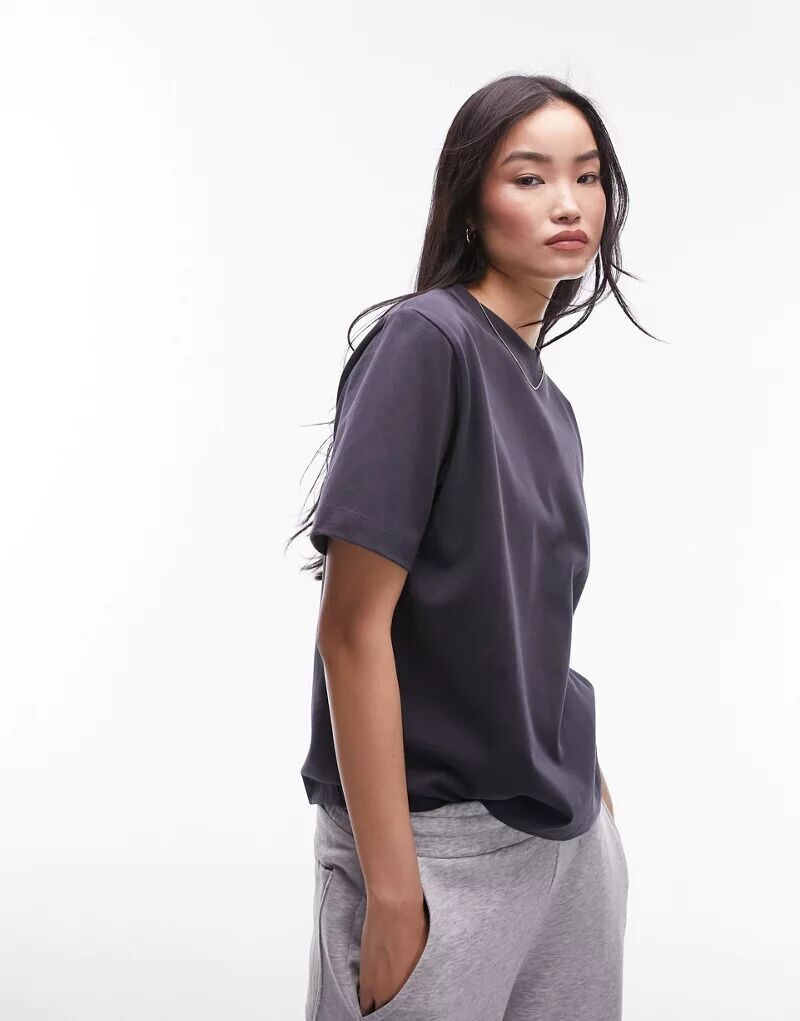 Базовая футболка Topshop с короткими рукавами из премиального материала сланцево-серого цвета
Базовая футболка Topshop с короткими рукавами из премиального материала сланцево-серого цвета