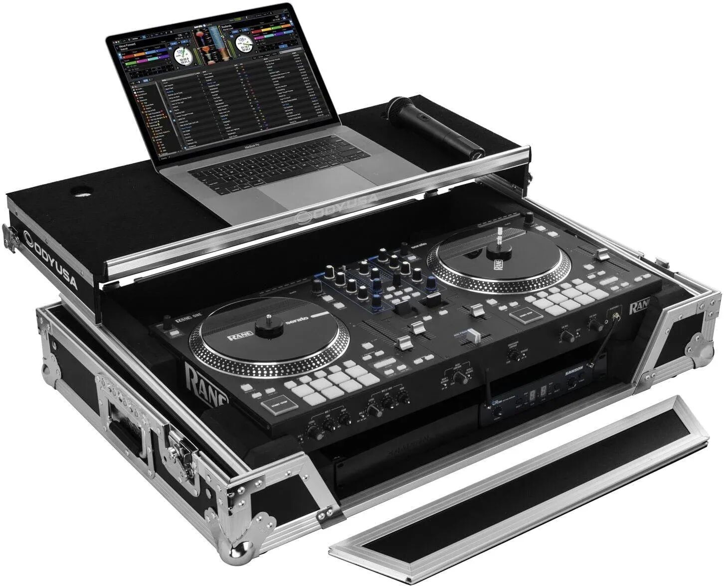 Летный кейс Odyssey FZGSRANEONEW1 с передвижной платформой и стойкой высотой 1U для Rane One
Летный кейс Odyssey FZGSRANEONEW1 с передвижной платформой и стойкой высотой 1U для Rane One