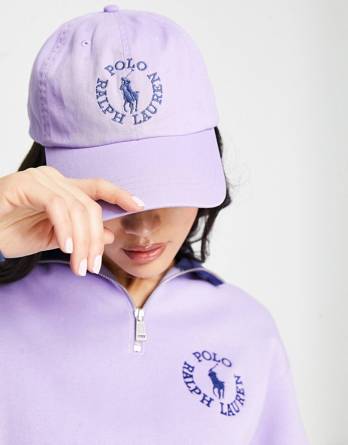 Лиловая бейсболка с эксклюзивным коллаборативным логотипом Polo Ralph Lauren x ASOS
Лиловая бейсболка с эксклюзивным коллаборативным логотипом Polo Ralph Lauren x ASOS