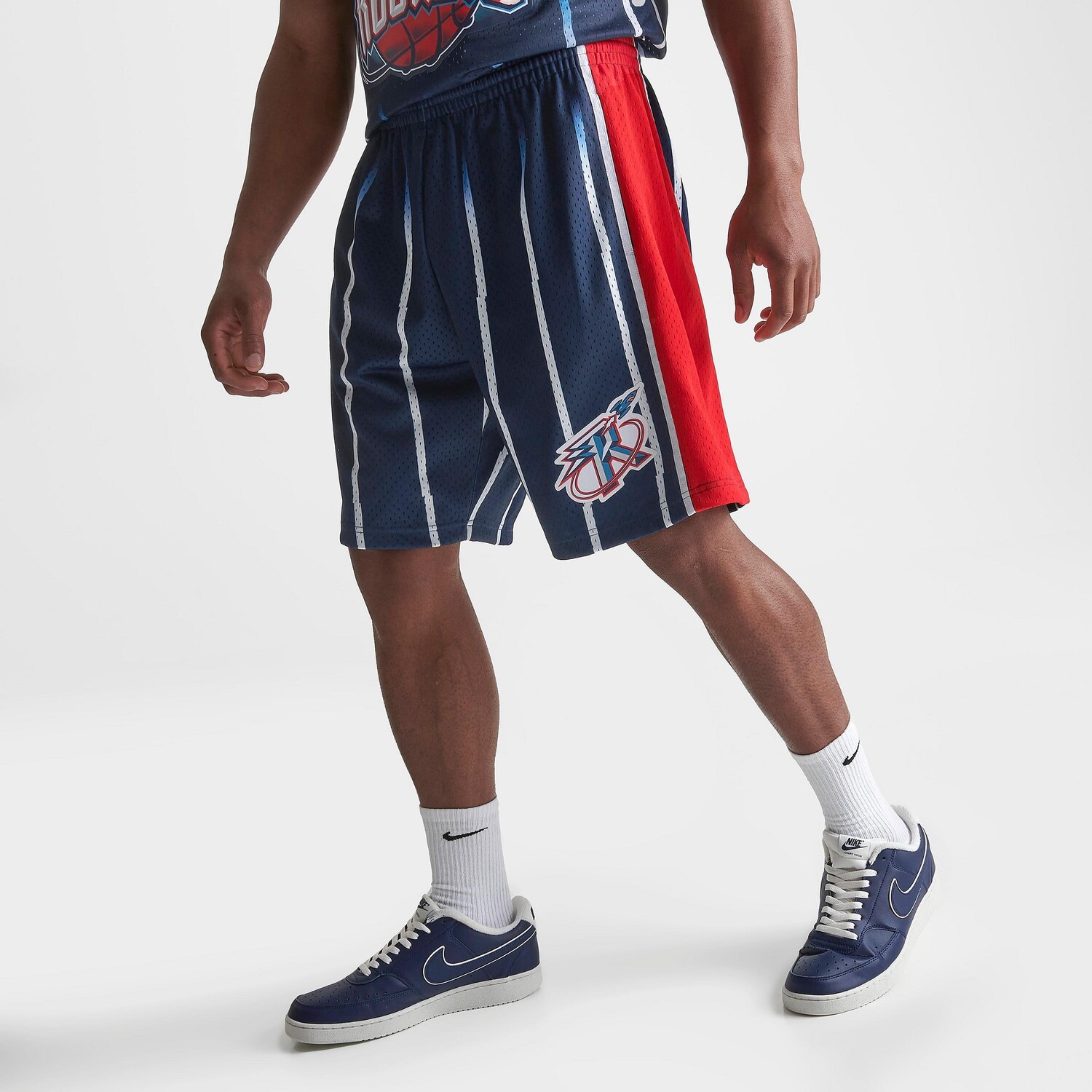 Мужские баскетбольные шорты Mitchell & Ness Houston Rockets NBA 1996-97 Away Swingman, синий
Мужские баскетбольные шорты Mitchell & Ness Houston Rockets NBA 1996-97 Away Swingman, синий