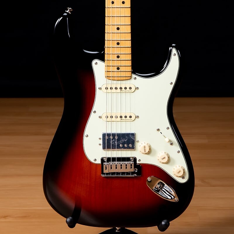 Fender Player Plus Stratocaster HSS — клен, 3 цвета Sunburst SN MX22275375 Player Plus Stratocaster HSS - 3-Color Sunburst
Fender Player Plus Stratocaster HSS — клен, 3 цвета Sunburst SN MX22275375 Player Plus Stratocaster HSS - 3-Color Sunburst