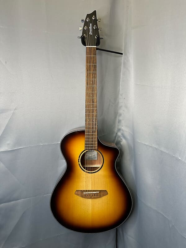 Breedlove Discovery S Concert Edgeburst CE, европейское/африканское красное дерево
Breedlove Discovery S Concert Edgeburst CE, европейское/африканское красное дерево