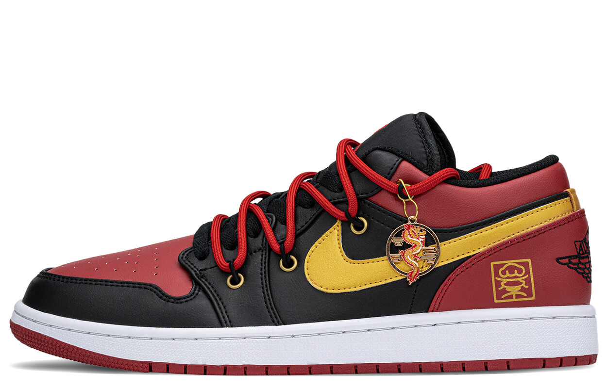 Кроссовки Air Jordan 1 Vintage Basketball Shoes Men Low-top Black/red/gold, черный/красный/золотой
Кроссовки Air Jordan 1 Vintage Basketball Shoes Men Low-top Black/red/gold, черный/красный/золотой