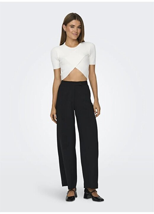 Простая белая женская футболка с круглым вырезом ONLKAI SS CROP O-NECK CC KNT Only, белый
Простая белая женская футболка с круглым вырезом ONLKAI SS CROP O-NECK CC KNT Only, белый