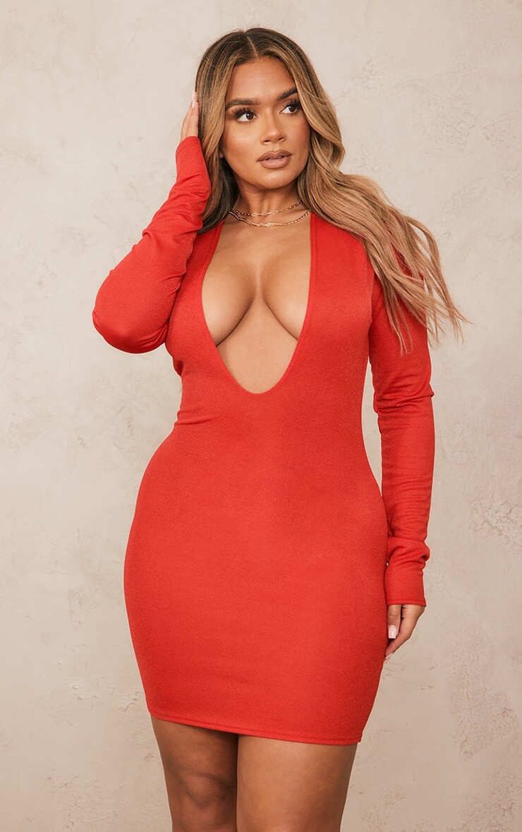 PrettyLittleThing Красное платье из крепа с длинными рукавами и глубоким вырезом
PrettyLittleThing Красное платье из крепа с длинными рукавами и глубоким вырезом