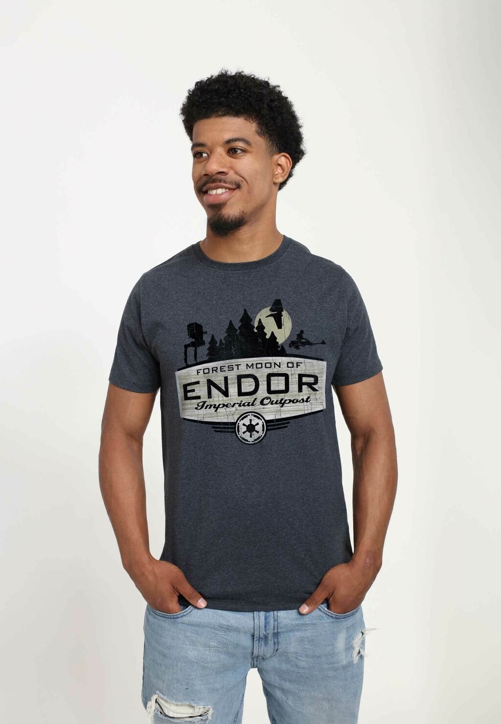 Футболка с принтом Star Wars: Classic Endor Badge Unisex Star Wars, цвет melange black
Футболка с принтом Star Wars: Classic Endor Badge Unisex Star Wars, цвет melange black