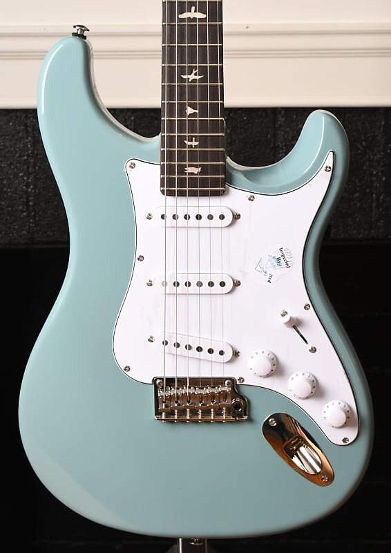 Paul Reed Smith PRS John Mayer Silver Sky SE Stone Blue Paul Reed Smith PRS John Mayer Sky SE Stone
Paul Reed Smith PRS John Mayer Silver Sky SE Stone Blue Paul Reed Smith PRS John Mayer Sky SE Stone
