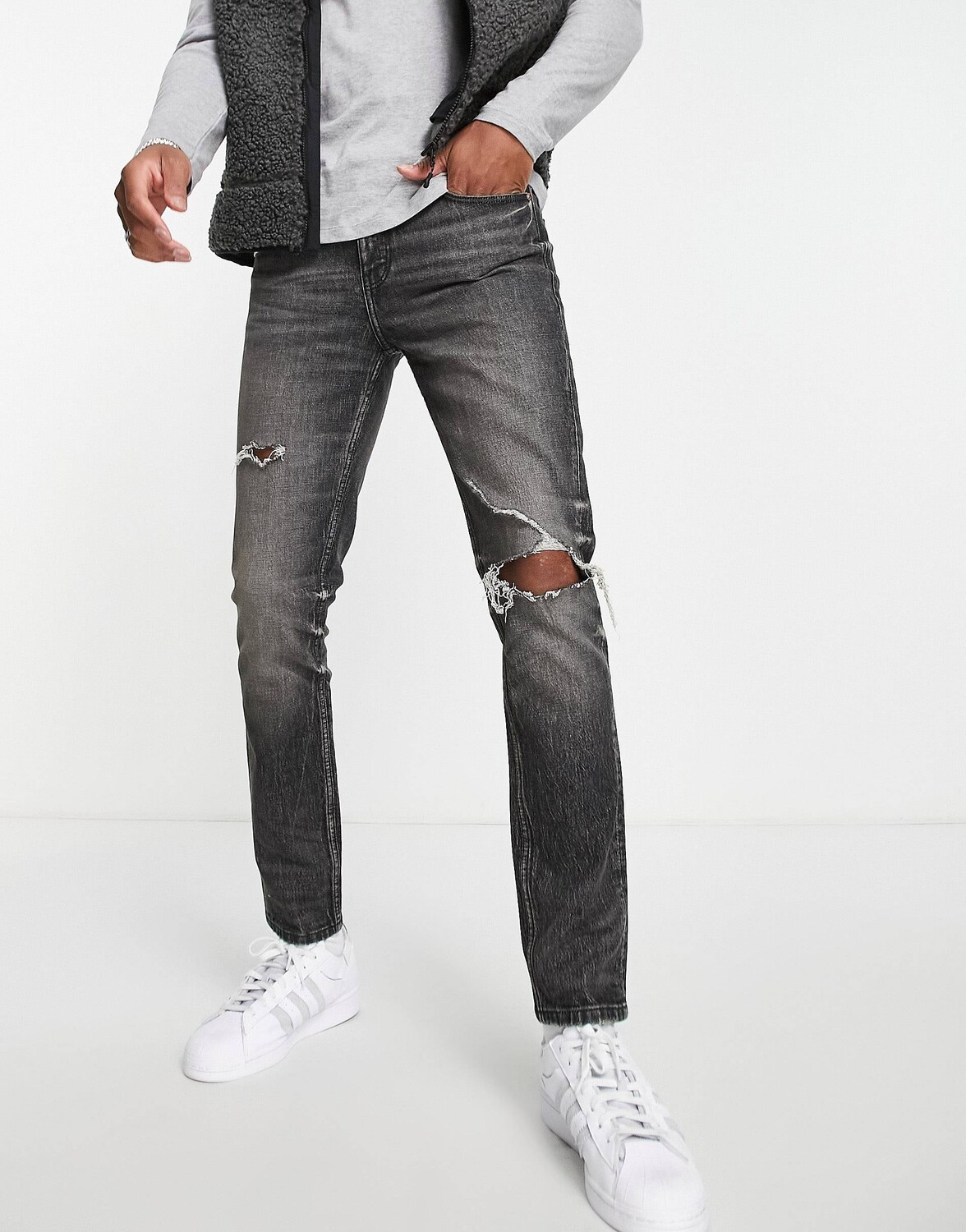 Черные джинсы скинни "American classic" с прорезями на коленях ASOS DESIGN Cone Mill Denim
Черные джинсы скинни "American classic" с прорезями на коленях ASOS DESIGN Cone Mill Denim