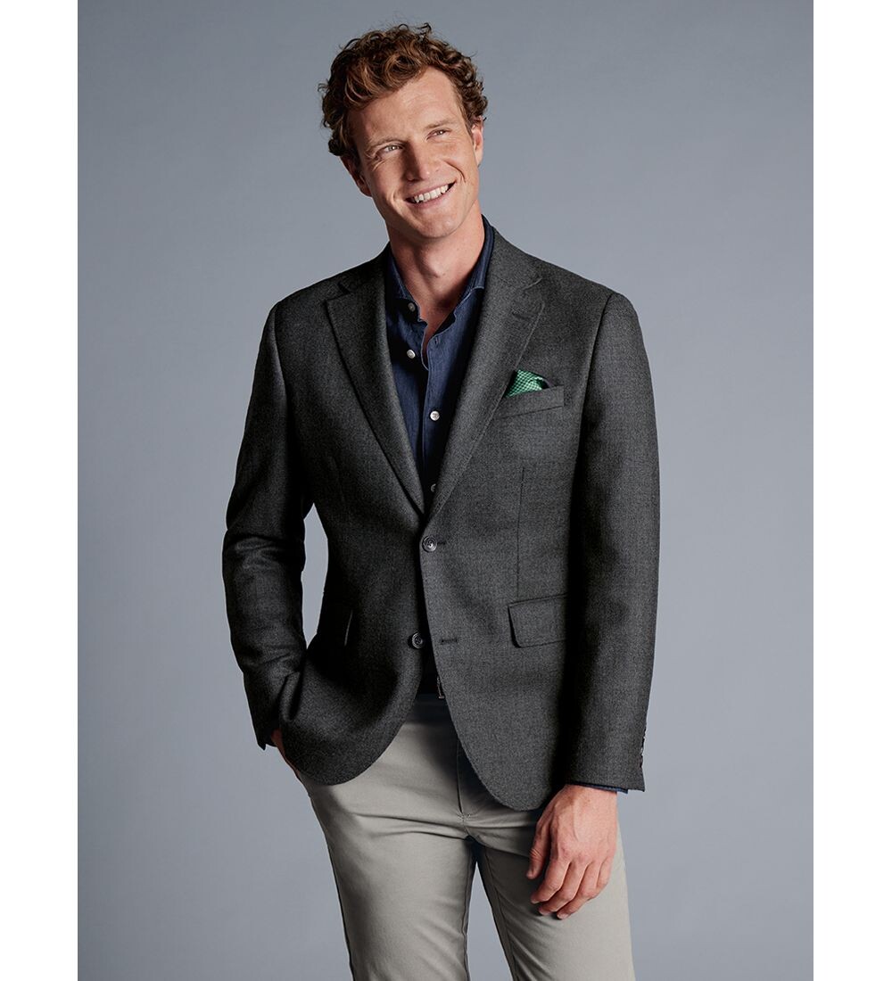Куртка приталенного кроя с текстурированной шерстью из саржи Charles Tyrwhitt, серая, Серый
Куртка приталенного кроя с текстурированной шерстью из саржи Charles Tyrwhitt, серая, Серый