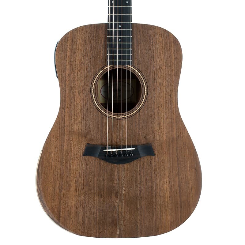 Акустическая гитара Taylor Academy Series A20E Dreadnought, верхняя дека из цельного ореха, нижняя дека и обечайка из орехового дерева с электроникой
Акустическая гитара Taylor Academy Series A20E Dreadnought, верхняя дека из цельного ореха, нижняя дека и обечайка из орехового дерева с электроникой