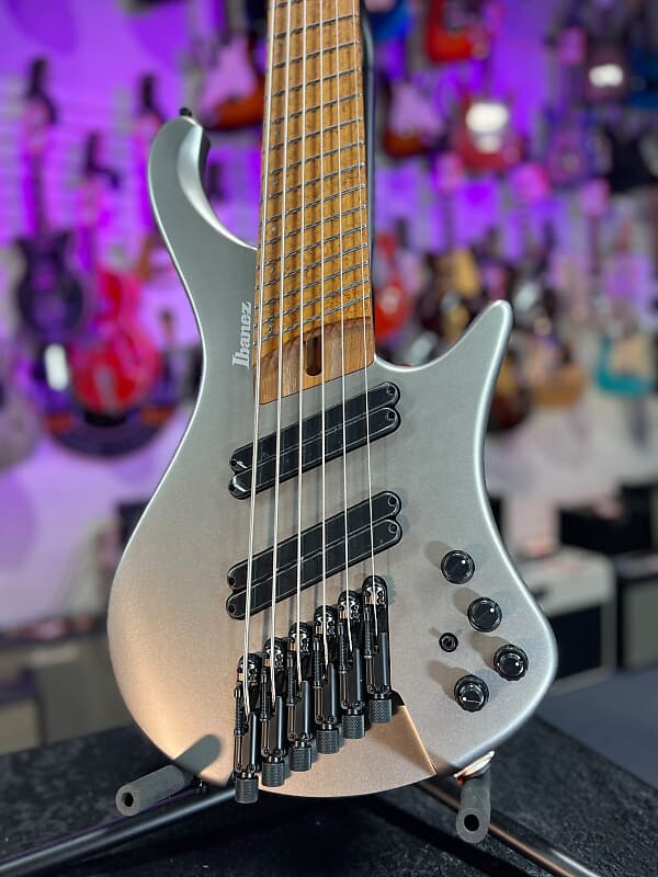 Ibanez Bass Workshop EHB1006MS *PLEK’D & SETUP* 6-струнная бас-гитара — серый матовый металлик
Ibanez Bass Workshop EHB1006MS *PLEK’D & SETUP* 6-струнная бас-гитара — серый матовый металлик