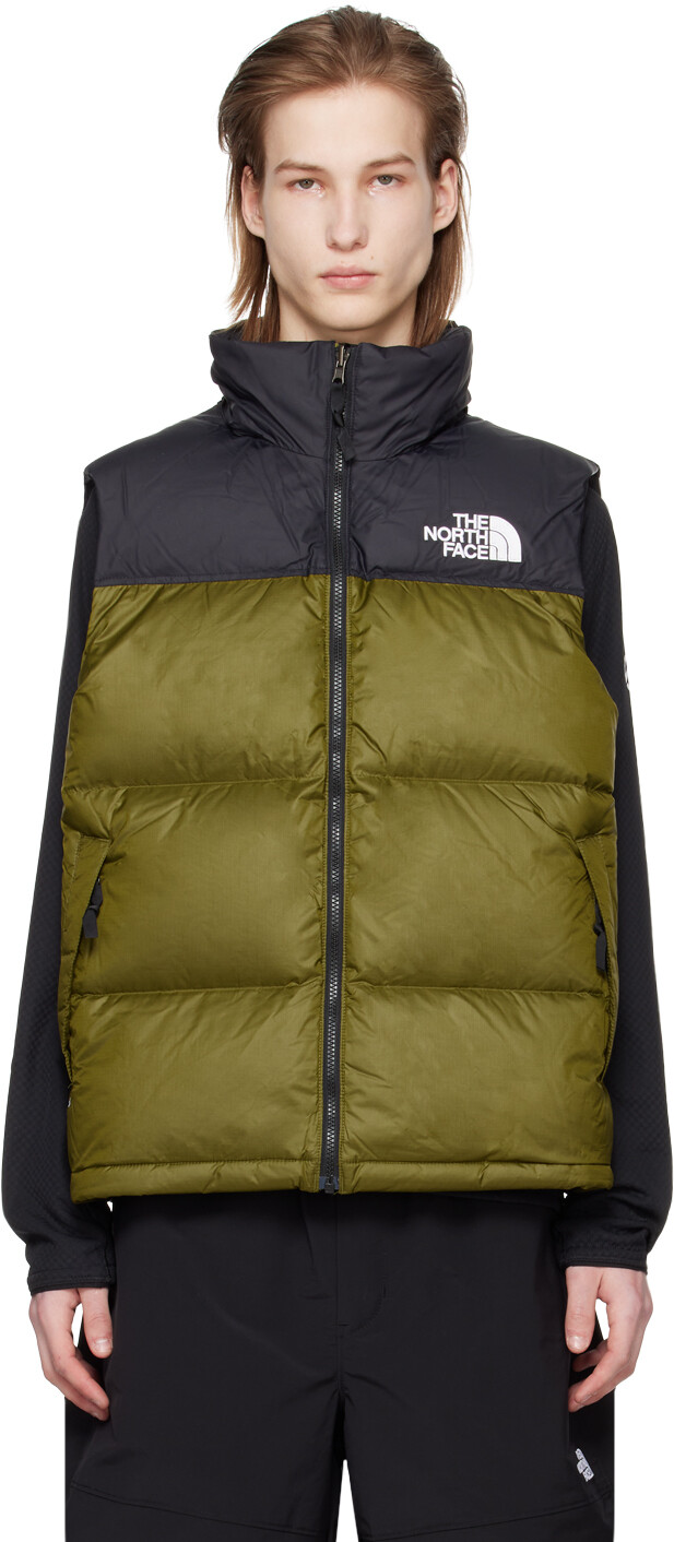 Хаки Пуховый жилет Nuptse 1996 года в стиле ретро The North Face, цвет Forest olive
Хаки Пуховый жилет Nuptse 1996 года в стиле ретро The North Face, цвет Forest olive