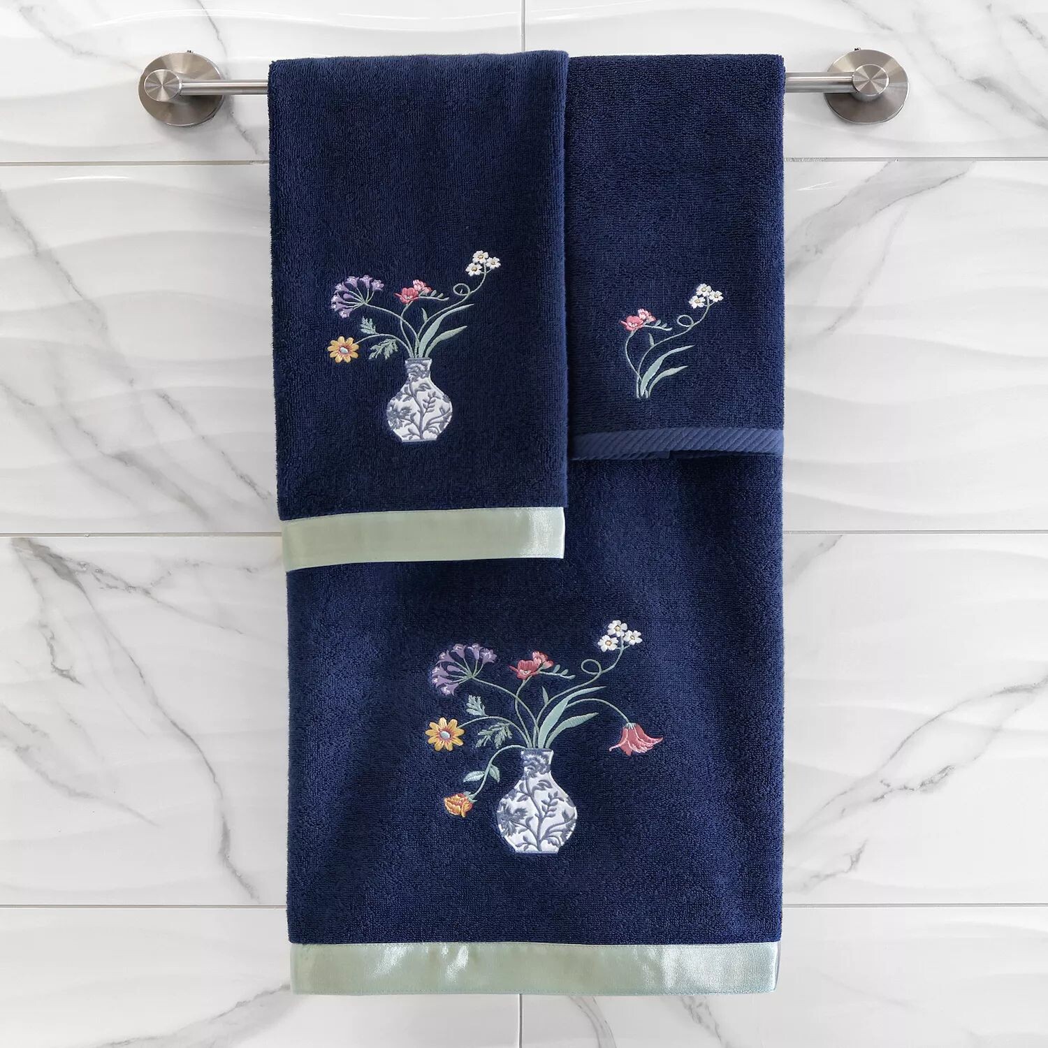 Linum Home Textiles Турецкий хлопок Stella Набор из 2 украшенных банных полотенец, белый
Linum Home Textiles Турецкий хлопок Stella Набор из 2 украшенных банных полотенец, белый