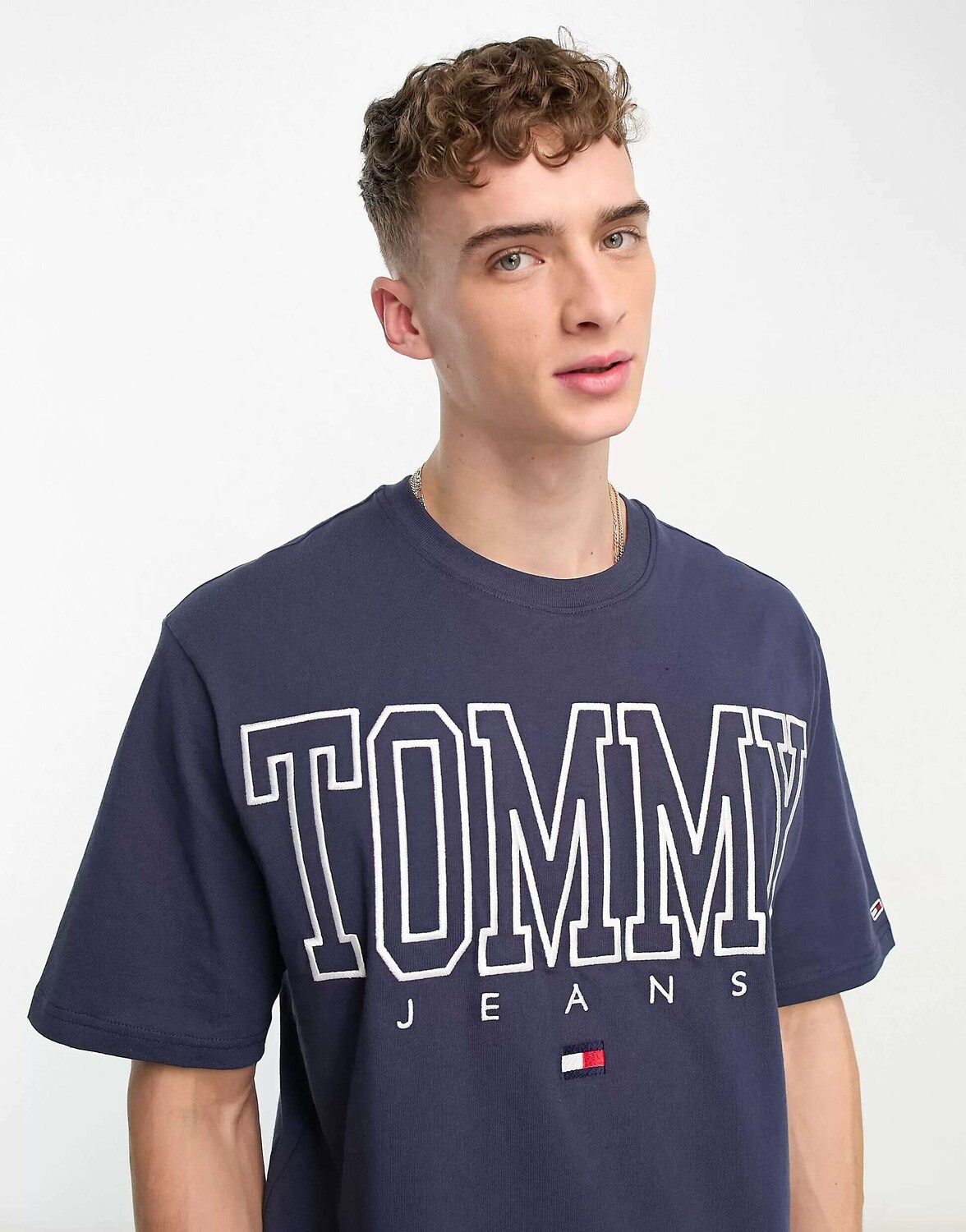 Темно-синяя эксклюзивная хлопковая футболка с логотипом и логотипом Tommy Jeans ASOS, Синий
Темно-синяя эксклюзивная хлопковая футболка с логотипом и логотипом Tommy Jeans ASOS, Синий