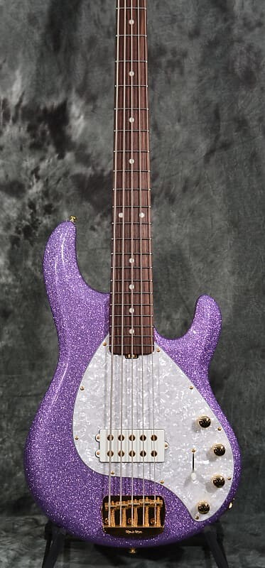 Басс гитара Ernie Ball Music Man StingRay5 Amethyst Sparkle 5-String w/ FREE Same Day Shipping
Басс гитара Ernie Ball Music Man StingRay5 Amethyst Sparkle 5-String w/ FREE Same Day Shipping