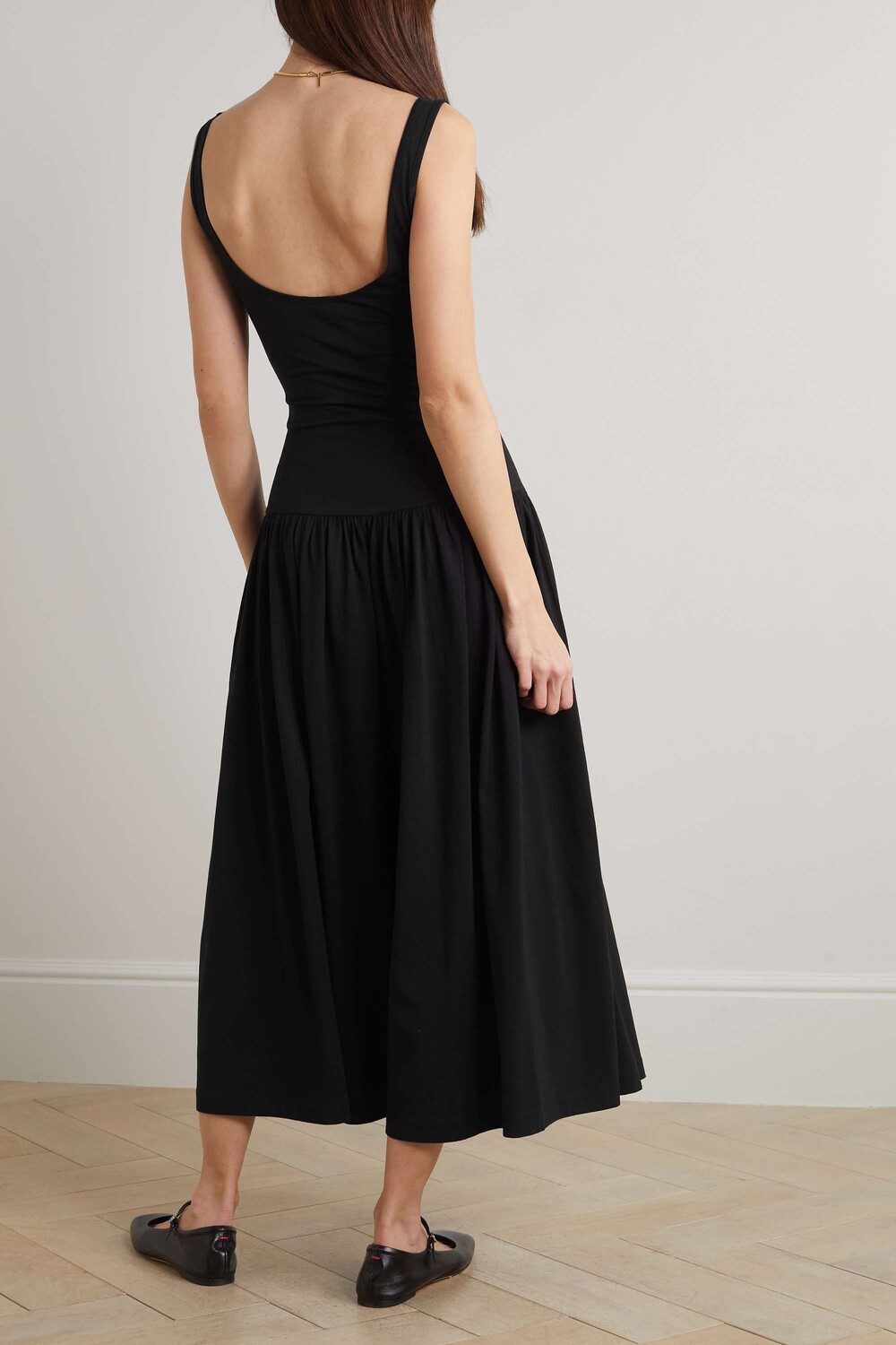 NINETY PERCENT Платье макси из органического хлопка Flos и модала TENCEL, черный
NINETY PERCENT Платье макси из органического хлопка Flos и модала TENCEL, черный