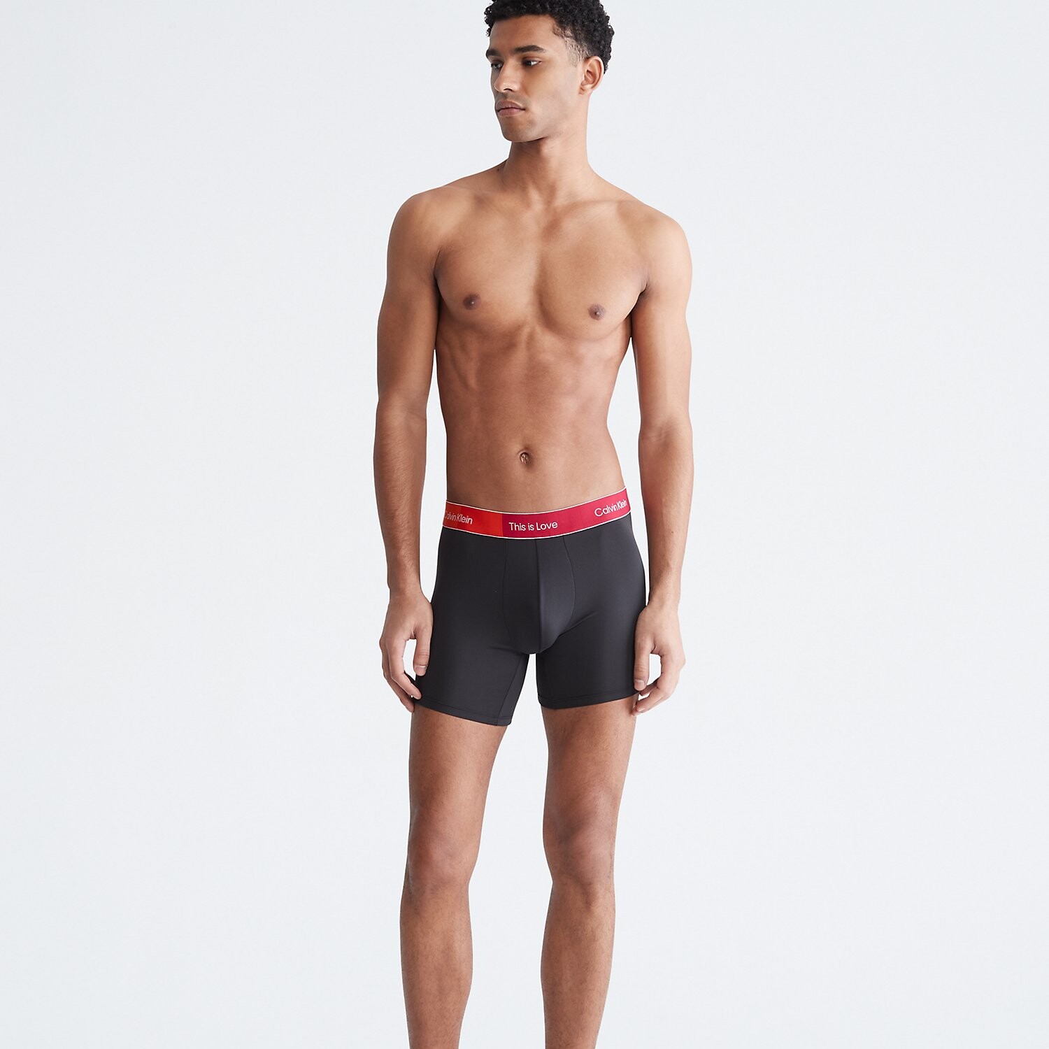 Трусы-боксеры Calvin Klein Pride This Is Love Colorblock Micro, черный/красный
Трусы-боксеры Calvin Klein Pride This Is Love Colorblock Micro, черный/красный