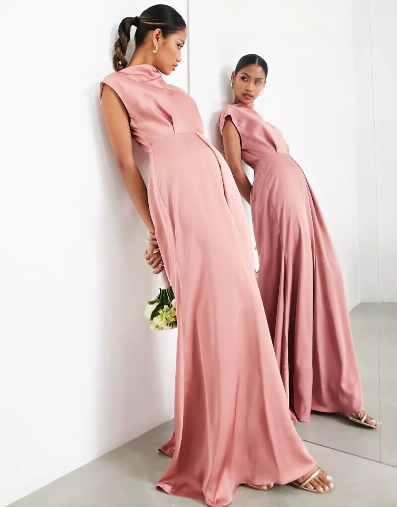 Темно-розовое атласное платье макси с вырезом на спине и вырезом на спине ASOS Bridesmaid
Темно-розовое атласное платье макси с вырезом на спине и вырезом на спине ASOS Bridesmaid