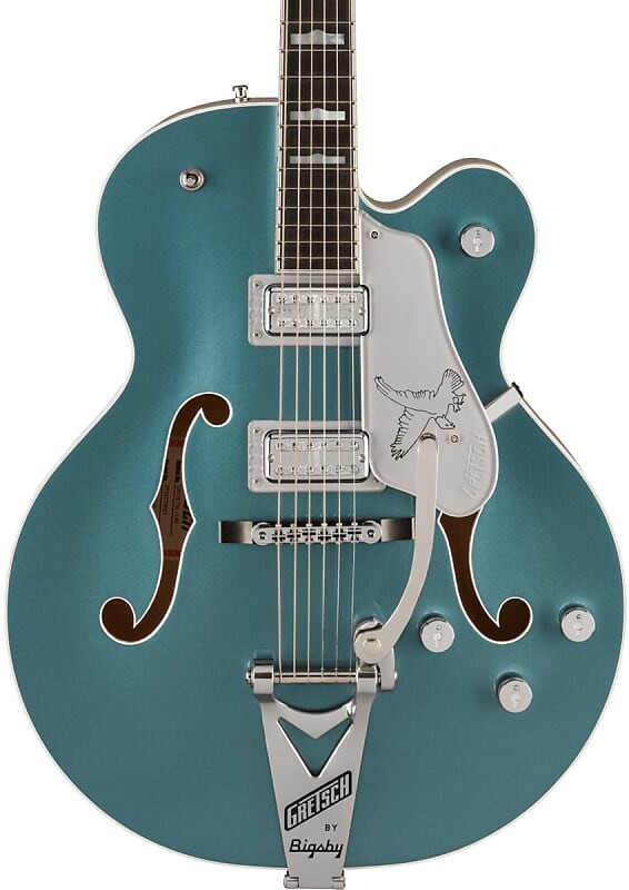 Электрогитара Gretsch G6136T-140 Limited 140th Double Platinum Falcon w/String-Thru Bigsby Two-Tone Stone Platinum/Pure Platinum w/case
Электрогитара Gretsch G6136T-140 Limited 140th Double Platinum Falcon w/String-Thru Bigsby Two-Tone Stone Platinum/Pure Platinum w/case
