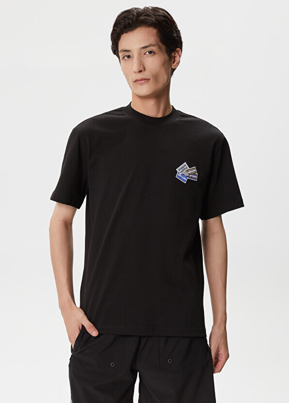 Мужская черная футболка свободного кроя с круглым вырезом и принтом Lacoste, Черный
Мужская черная футболка свободного кроя с круглым вырезом и принтом Lacoste, Черный
