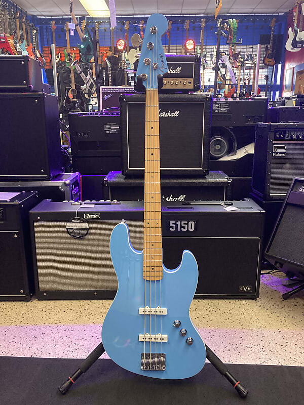 Басс гитара Fender Aerodyne Special Jazz Bass 2022 - Present - California Blue
Басс гитара Fender Aerodyne Special Jazz Bass 2022 - Present - California Blue