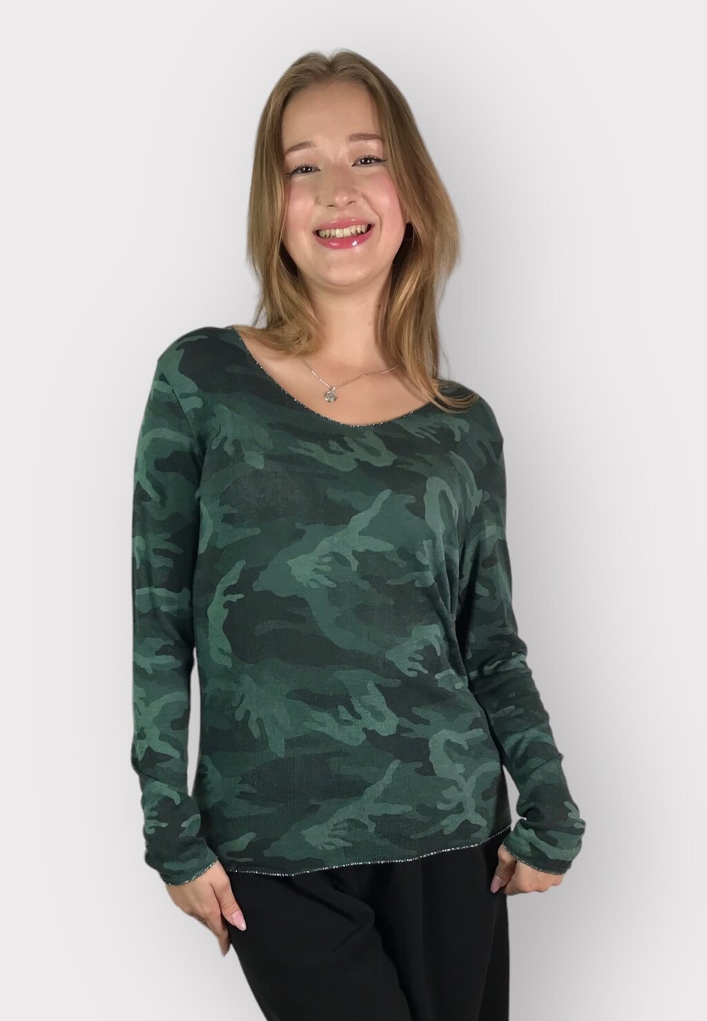 Рубашка с длинным рукавом CAMOUFLAGE GLITZERGARN"" Moda Romantica, цвет dunkelgrün
Рубашка с длинным рукавом CAMOUFLAGE GLITZERGARN"" Moda Romantica, цвет dunkelgrün