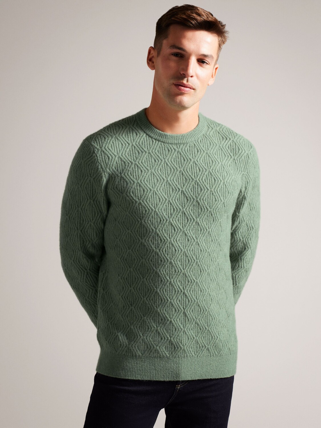 Текстурированный джемпер с круглым вырезом и длинными рукавами Atchet Ted Baker, светло-зеленый
Текстурированный джемпер с круглым вырезом и длинными рукавами Atchet Ted Baker, светло-зеленый