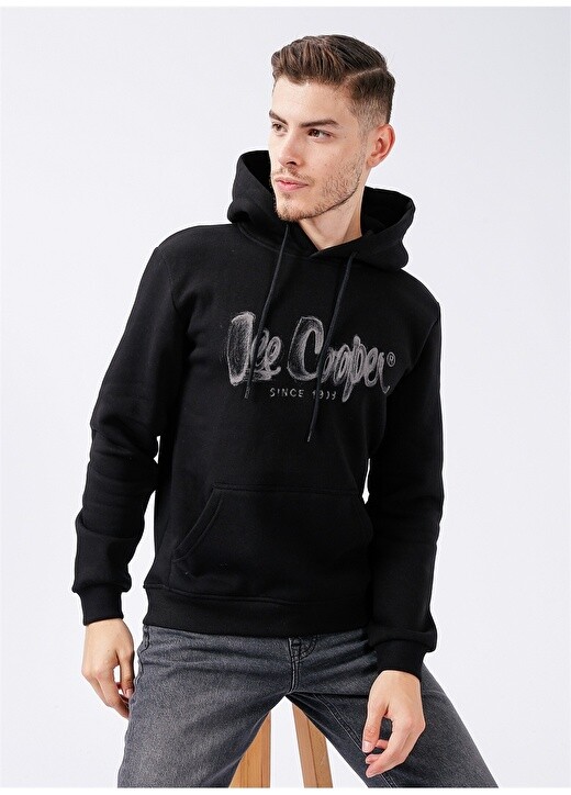 Черная мужская толстовка в рубчик с капюшоном Regular Fit с принтом Lee Cooper, Черный
Черная мужская толстовка в рубчик с капюшоном Regular Fit с принтом Lee Cooper, Черный