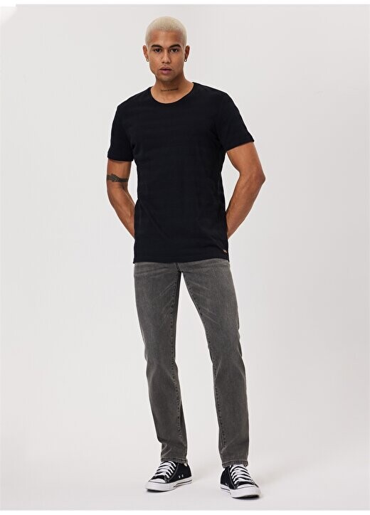 Черная мужская футболка с круглым вырезом 232 LCM 242060 BAINES BLACK Lee Cooper, черный
Черная мужская футболка с круглым вырезом 232 LCM 242060 BAINES BLACK Lee Cooper, черный
