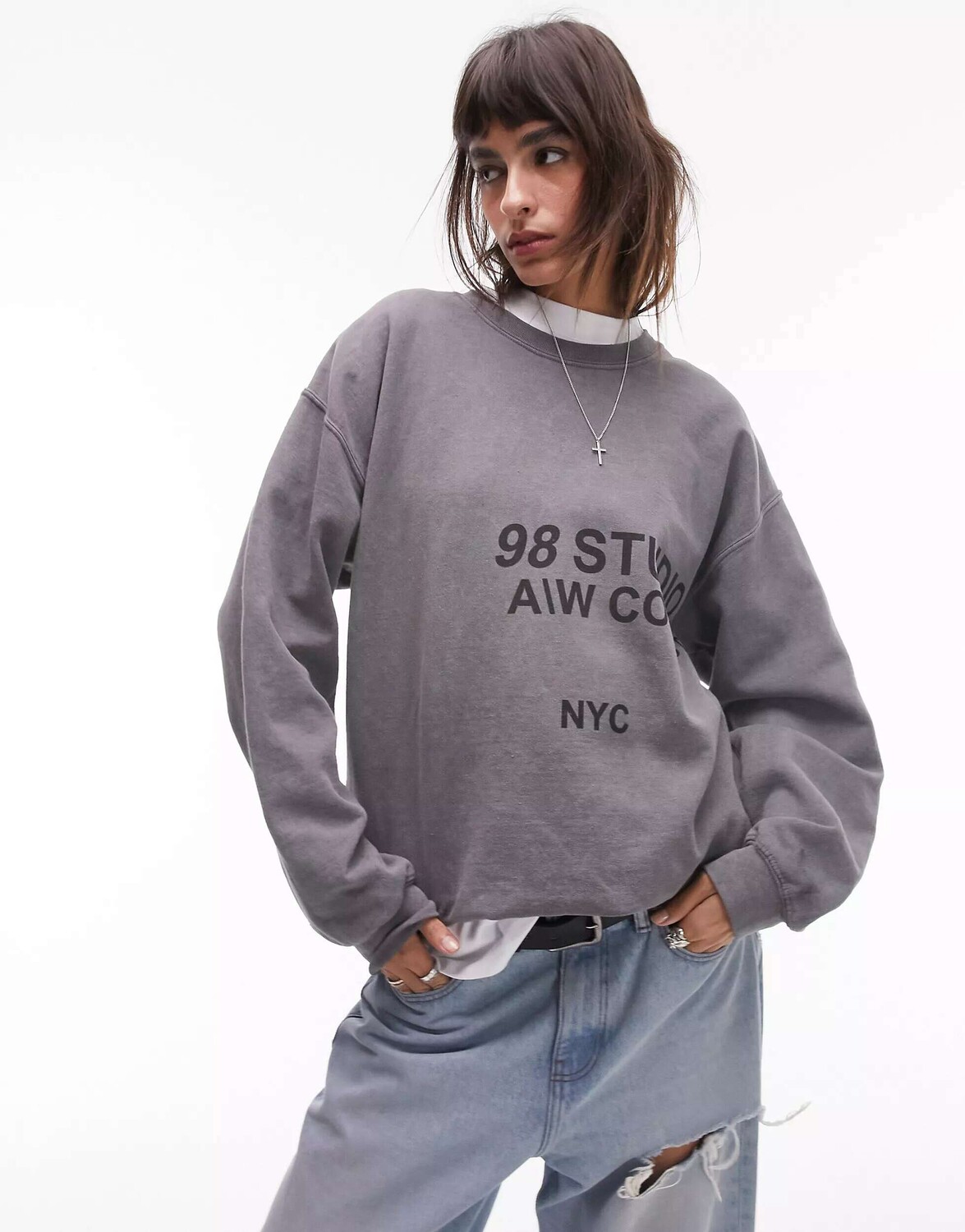 Свитшоты Topshop Graphic 98 Studio Oversized в винтажном стиле, темно-серый цвет
Свитшоты Topshop Graphic 98 Studio Oversized в винтажном стиле, темно-серый цвет