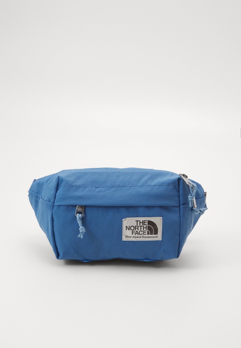 Поясная сумка Berkeley Lumbar Unisex The North Face, цвет indigo stone-steel blue
Поясная сумка Berkeley Lumbar Unisex The North Face, цвет indigo stone-steel blue