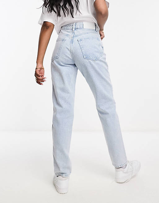 Винтажные светло-голубые джинсы Waven elsa Mom
Винтажные светло-голубые джинсы Waven elsa Mom