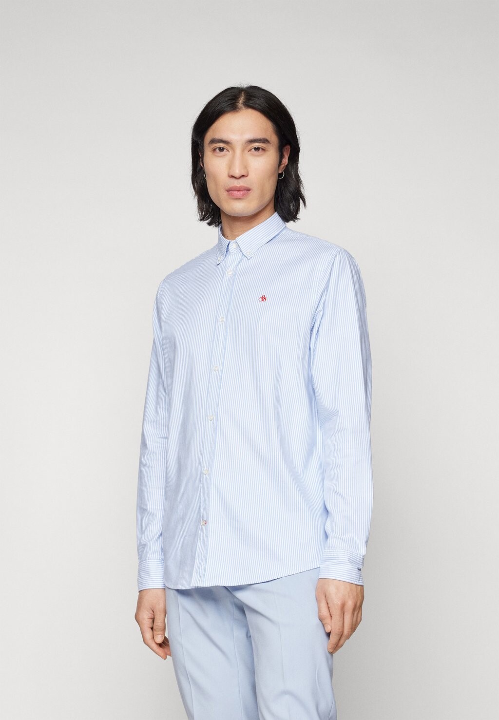 Деловая рубашка ESSENTIAL OXFORD STRIPE SHIRT Scotch & Soda, цвет blue/tile blue
Деловая рубашка ESSENTIAL OXFORD STRIPE SHIRT Scotch & Soda, цвет blue/tile blue
