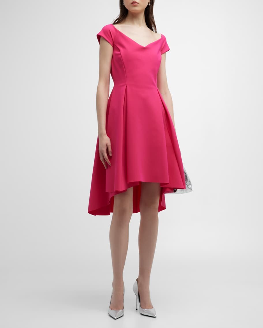 Плиссированное платье с открытыми плечами Fairissa High-Low Chiara Boni La Petite Robe
Плиссированное платье с открытыми плечами Fairissa High-Low Chiara Boni La Petite Robe