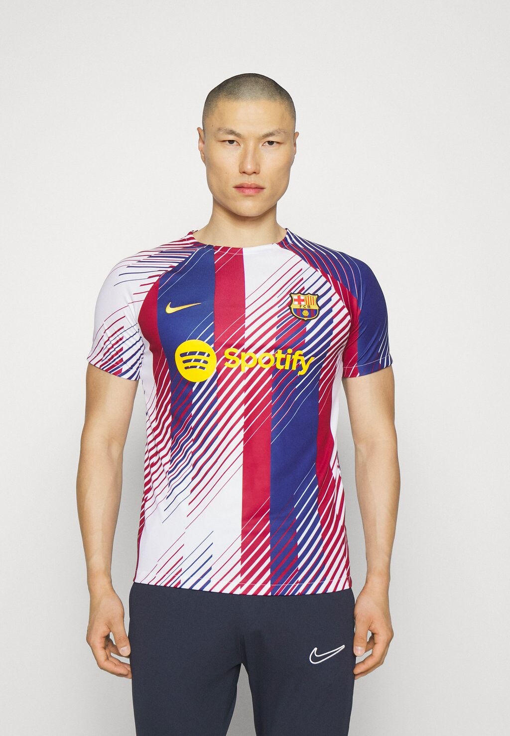 Team ПРЕДМАТЧ FC BARCELONA ACADEMY Nike, белый/благородный красный/университетское золото
Team ПРЕДМАТЧ FC BARCELONA ACADEMY Nike, белый/благородный красный/университетское золото