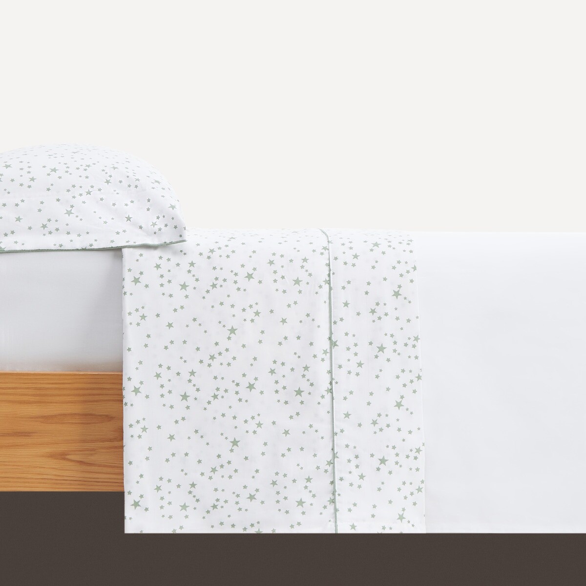 Комплект детского постельного белья из экологически чистого хлопка Estrella Kids Mini Home - El Corte Inglés El Corte Inglés - Mini Home, зеленый
Комплект детского постельного белья из экологически чистого хлопка Estrella Kids Mini Home - El Corte Inglés El Corte Inglés - Mini Home, зеленый