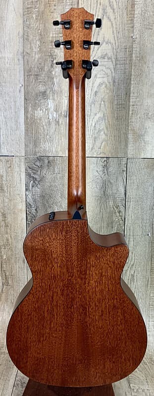 Акустическая гитара Taylor 324ce Mahogany/Mahogany Left Hand V-Class Bracing Shaded Edgeburst w/case
Акустическая гитара Taylor 324ce Mahogany/Mahogany Left Hand V-Class Bracing Shaded Edgeburst w/case